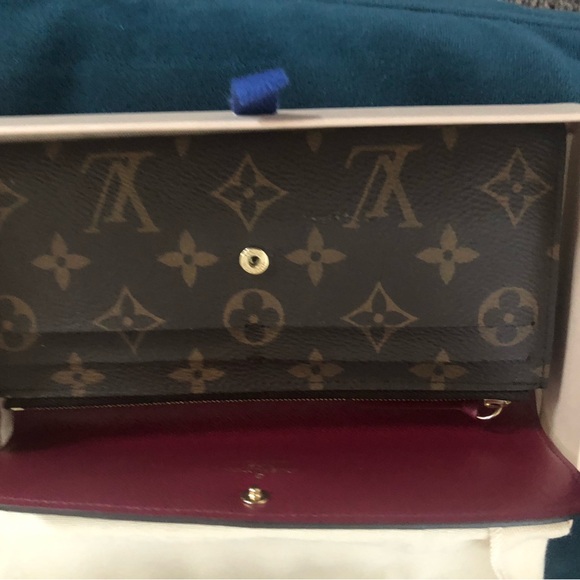 Wallet - Picture 4 of 5